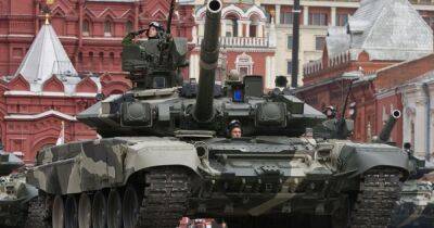 Грозит до 10 лет: в РФ судят полковника, подозреваемого в краже двигателей к танкам Т-90