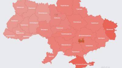 По всей территории Украины объявили воздушную тревогу, в Киеве взрывы