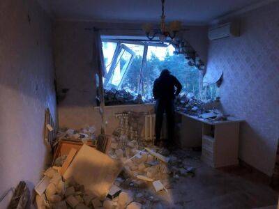 В Украинке Киевской области на жилой дом упали обломки сбитой российской ракеты, ранены два человека