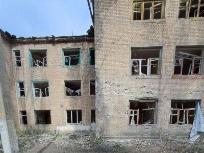 В результате обстрелов Донецкой области ранен один мирный житель, повреждены детский сад, медучреждения и жилые дома – ОВА