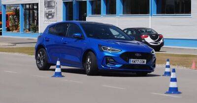 Хэтчбек Ford Focus отлично справился с тестом на управляемость (видео)
