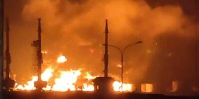 В бухте Севастополя вспыхнул резервуар с топливом: оккупанты говорят о попадании БПЛА
