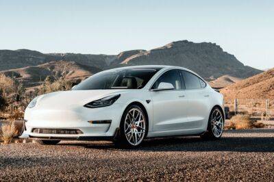Tesla за квартал отгрузила клиентам более 422 тыс. авто — это новый рекорд для компании