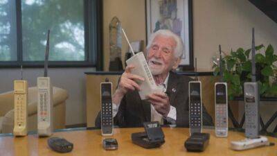 Первый в истории звонок по мобильнику был сделан 50 лет назад