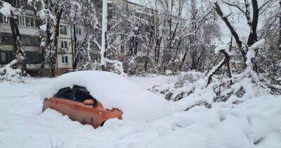 Жители Луганской области вынуждены топить снег, чтобы помыться и попить, — Гайдай (фото)