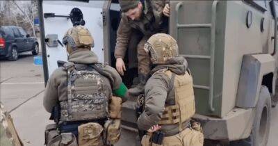 Из российского плена вернули 12 украинцев, среди них — тяжелораненые (фото, видео)