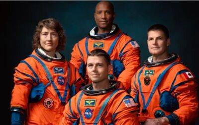 Виктор Гловер - Кристина Кук - NASA объявило имена участников миссии к Луне - korrespondent.net - США - Украина - New York - Канада