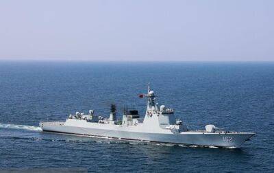 Китай эвакуировал на военных кораблях более тысячи человек из Судана