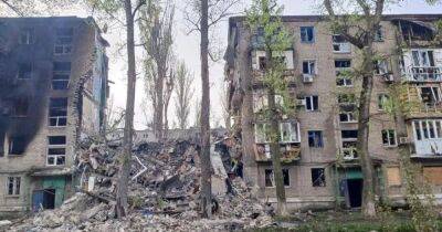 Рашисты еще раз ударили по Авдеевке: Два дома сложились к фундаменту