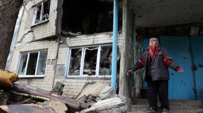 "Этажи многоэтажки сложились": россияне обстреляли Авдеевку из авиации