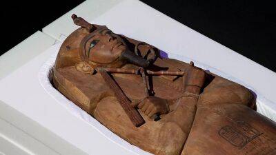 В Париже выставляют саркофаг Рамзеса II