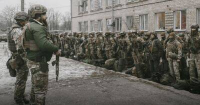 Легендарный "Азов" расширился: бригада перед контрнаступлением пополнилась новобранцами (ВИДЕО)