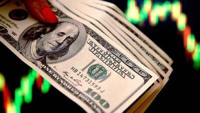 Экономист Беляев высказался о будущем курса доллара в апреле