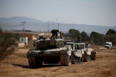 Маргарита Роблес - Доставка затягивается: 6 испанских танков Leopard отправятся в Украину во второй половине апреля - unn.com.ua - Украина - Киев - Германия - Польша - Испания - Португалия
