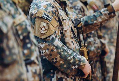 Латвия вернула обязательную службу в армии