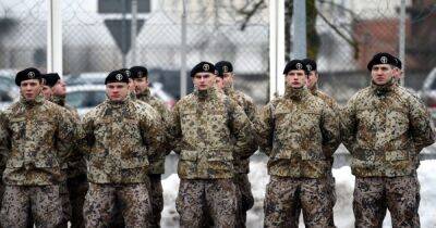 Уже летом: Латвия возобновила призыв в свои Вооруженные силы