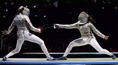 Еще одна страна отменила соревнования по фехтованию из-за допуска россиян