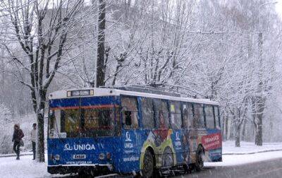 В Тернополе из-за непогоды приостановили движение троллейбусов