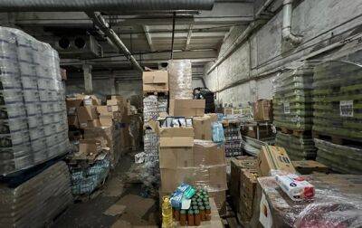 На складах в Киеве пропадали сотни тонн гуманитарной помощи