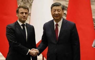 Макрон после встречи с лидером Китая призвал к диалогу по Украине