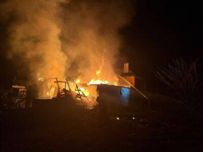 Оккупанты обстреляли четыре района Харьковской области, повреждены жилые дома, были пожары – ОВА