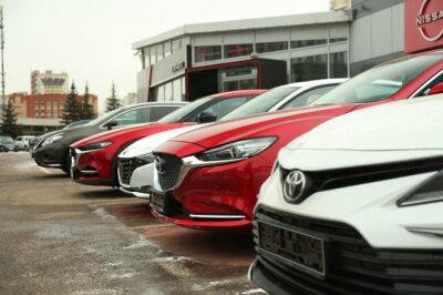 Импорт новых легковых автомобилей в Россию вырос вдвое, подержанных – втрое