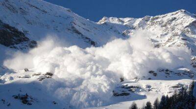 Во французских Альпах сошла лавина: есть погибшие и раненые