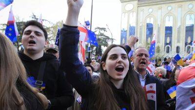 Михаил Саакашвили - Марш оппозиции в Тбилиси - ru.euronews.com - Украина - Киев - Молдавия - Грузия - Тбилиси - Брюссель - Кишинев