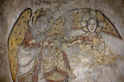 В Судане нашли редкие нубийские росписи под монастырем - фото