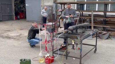 В Украине волонтеры создают боевую ракету "Трембита"