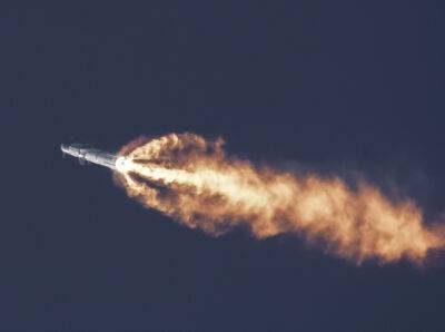 SpaceX запустил на орбиту 1-й из 3 спутников для высокоскоростного интернета