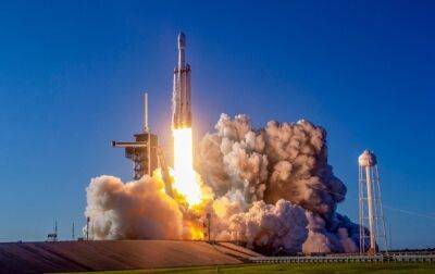 SpaceX вывела на орбиту спутник весом 6,7 тонны - korrespondent.net - США - Украина - шт.Флорида
