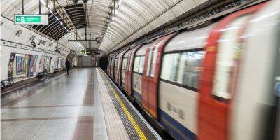 Инцидент произошел в метро. В Лондоне разыскивают женщину, которую обвиняют в сексуальном насилии в отношении мужчины