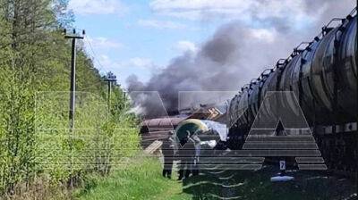В Брянской области РФ подорвали пути: с рельсов сошел поезд с топливом