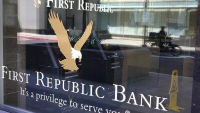 Власти США передали JPMorgan Chase контроль над First Republic Bank