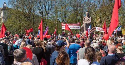 Говорили о русофобии и притеснении: в Латвии прошел митинг пророссийских сил (фото)