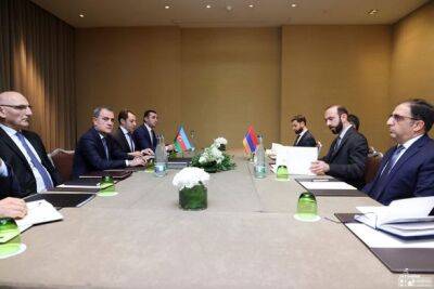 В США проходят мирные переговоры между Арменией и Азербайджаном