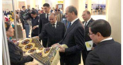 В Душанбе открылась экспортная выставка Таджикистана и Туркменистана