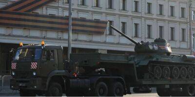 Один танк на параде. Разведка Британии предположила, почему Кремль показал 9 мая так мало техники