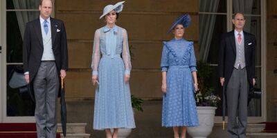 В нарядах нежно-синего цвета. Кейт Миддлтон и герцогиня Софи устроили прием в саду Букингемского дворца