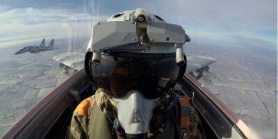 «Главный враг — Су-35». Как украинские пилоты ведут воздушную войну с Россией — репортаж BBC