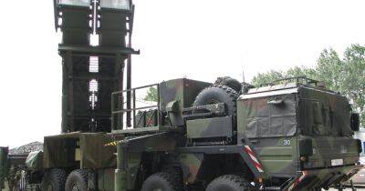 СМИ показали обломки ракеты "Кинжал", сбитой над Киевом системой Patriot (ВИДЕО)