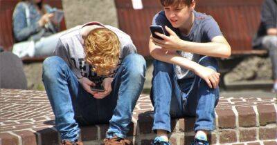 Позитивное отношение и отсутствие кибер-ненависти: как предотвратить опасность соцсетей для подростков