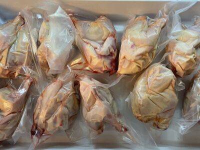 «Фонтанка»: Оптовые цены на куриное мясо в Петербурге за месяц выросли на 10–20%