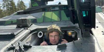 Премьер Швеции протестировал БМП CV 90, которые обещали передать Украине — фото