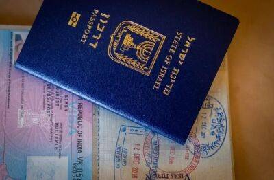 Правительство ликвидирует очереди по загранпаспортам за счет оформления виз