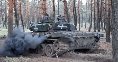 Российский "ленд-лиз" продолжается: бойцы ВСУ показали мощный трофейный танк "Урал" (видео)