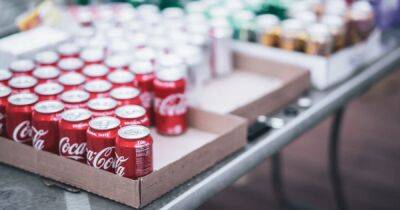 Украла коммерческую тайну: бывшая сотрудница Coca-Cola хотела запустить свое производство