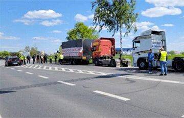 Польские перевозчики прекратили забастовку на границе с Беларусью