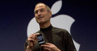 На аукционе за рекордную сумму продали чек от Apple, подписанный Стивом Джобсом (фото)